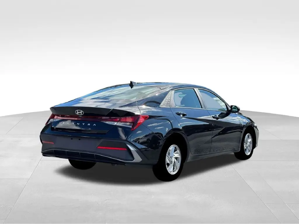 2026 Hyundai Elantra - $21,520