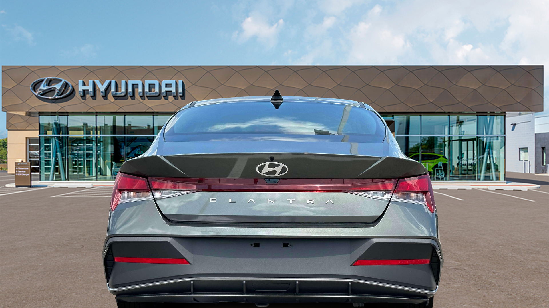 2024 Hyundai ELANTRA SE