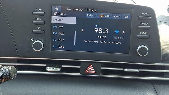 2024 Hyundai ELANTRA SE
