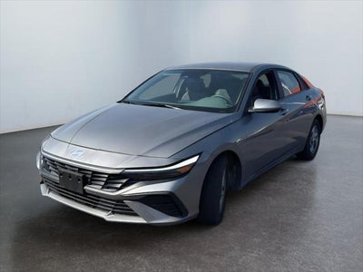2024 Hyundai Elantra SE 4DR Sedan