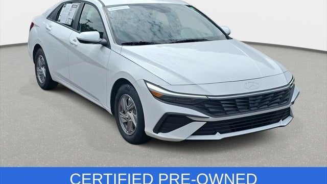 2025 Hyundai ELANTRA SE