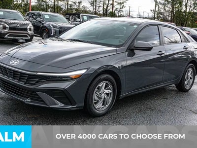 2025 Hyundai Elantra SE 4DR Sedan