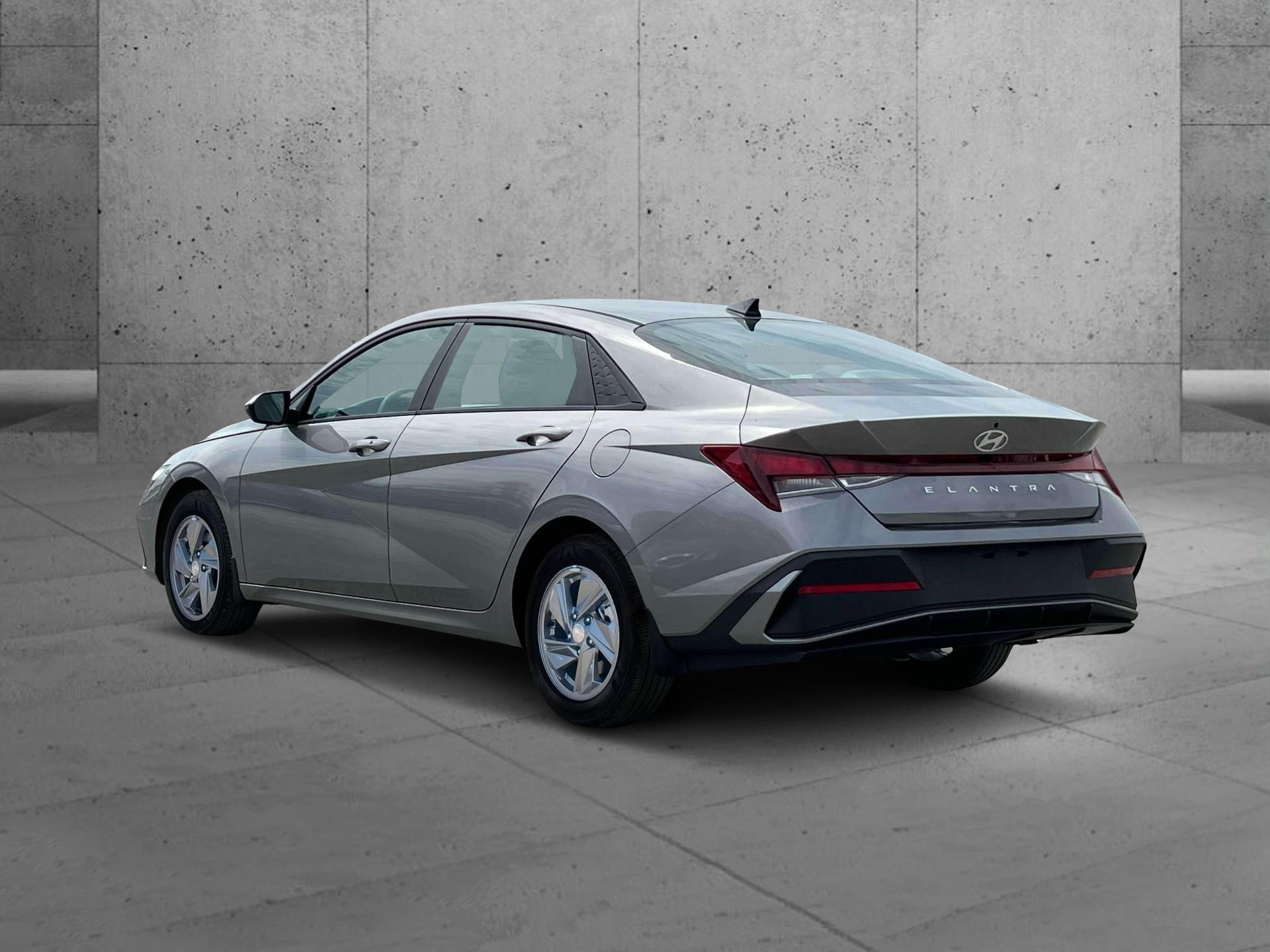 2025 Hyundai Elantra - $21,491
