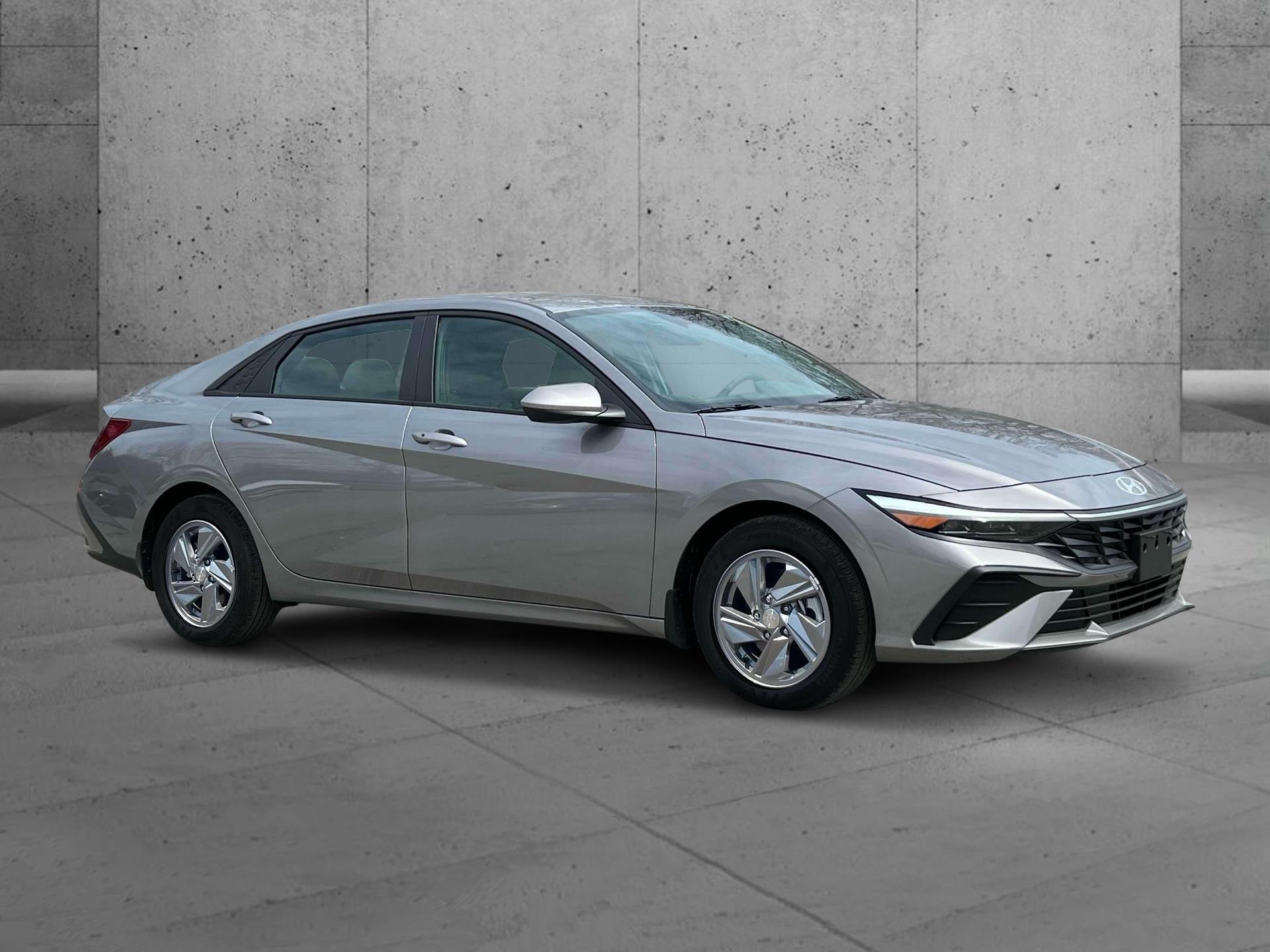 2025 Hyundai Elantra - $21,491