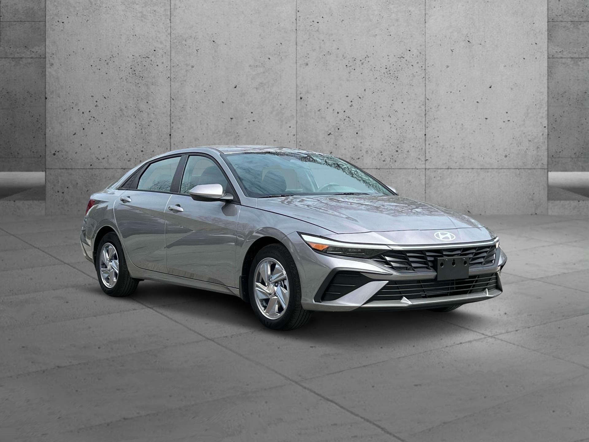 2025 Hyundai Elantra - $21,491