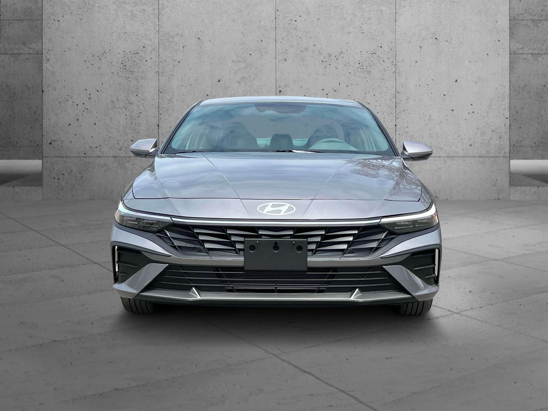 2025 Hyundai Elantra - $21,491