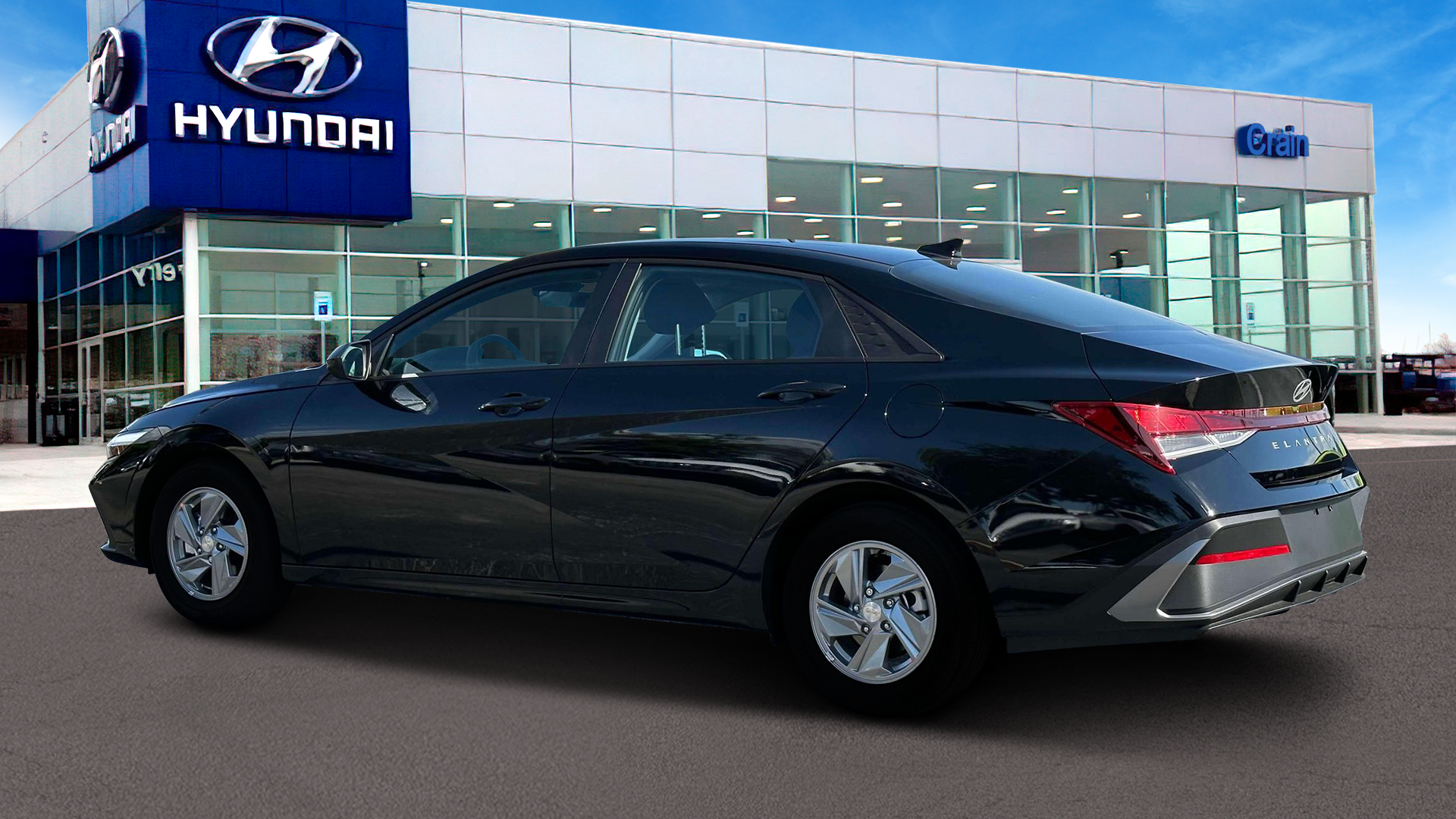 2025 Hyundai ELANTRA SE