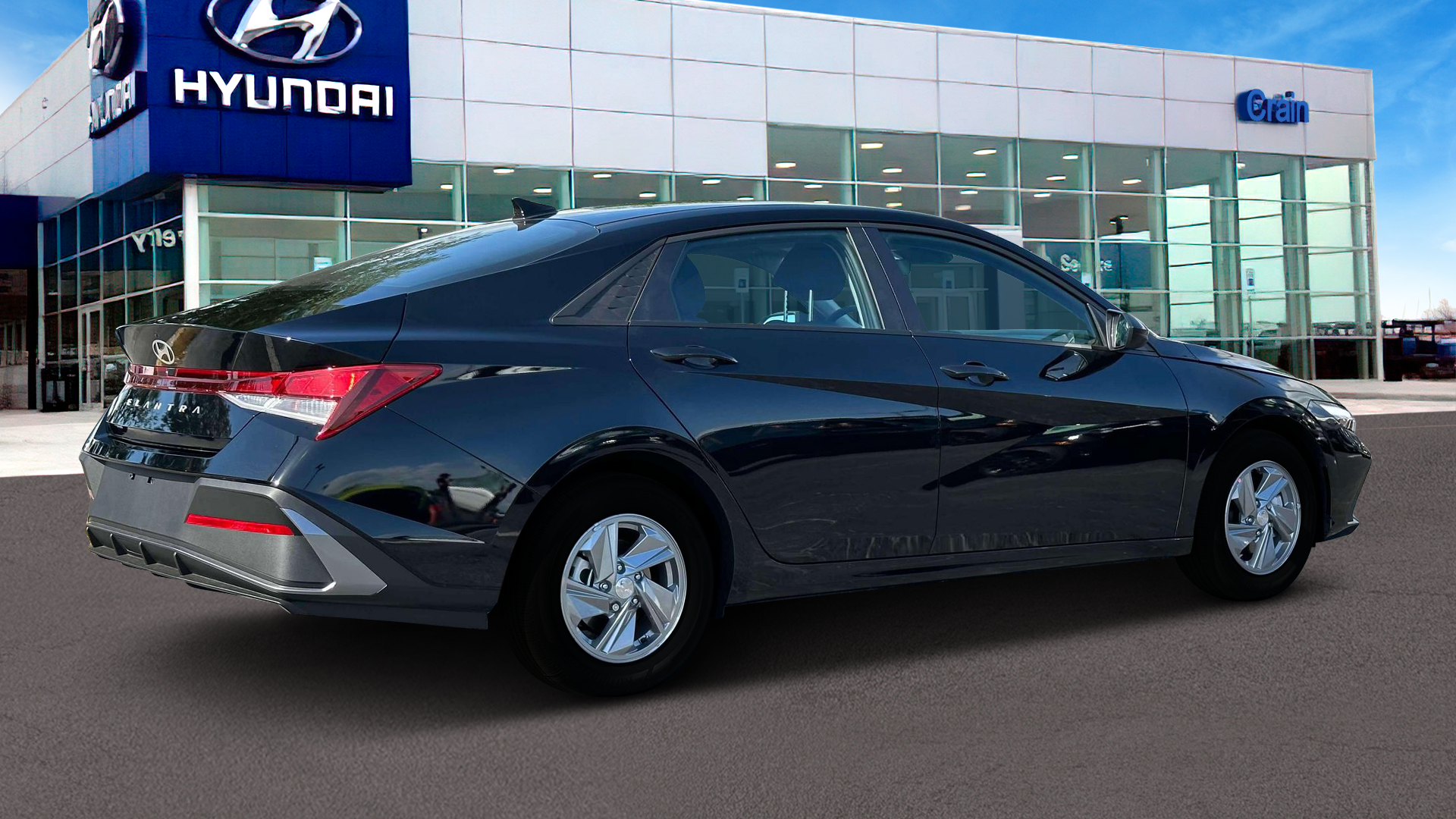 2025 Hyundai ELANTRA SE