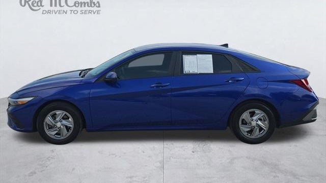 2025 Hyundai ELANTRA SE