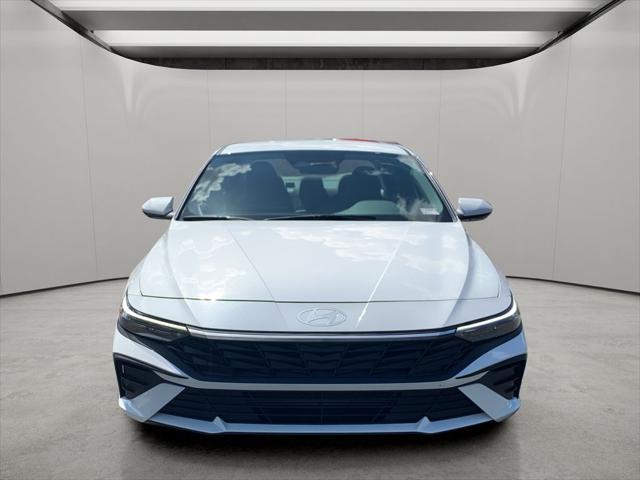 2026 Hyundai Elantra - $21,170