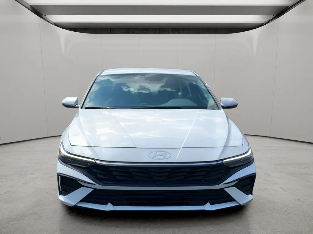 2026 Hyundai Elantra - $21,450