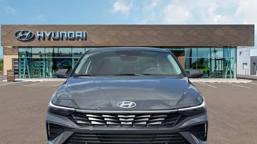 2026 Hyundai ELANTRA SE