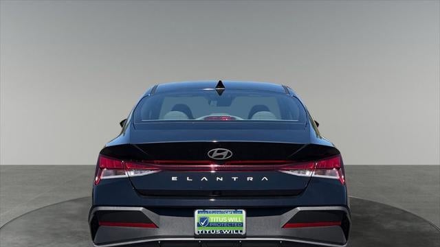 2026 Hyundai ELANTRA SE