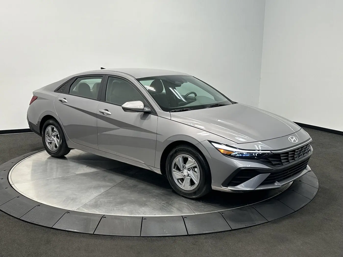 2024 Hyundai Elantra - $19,999