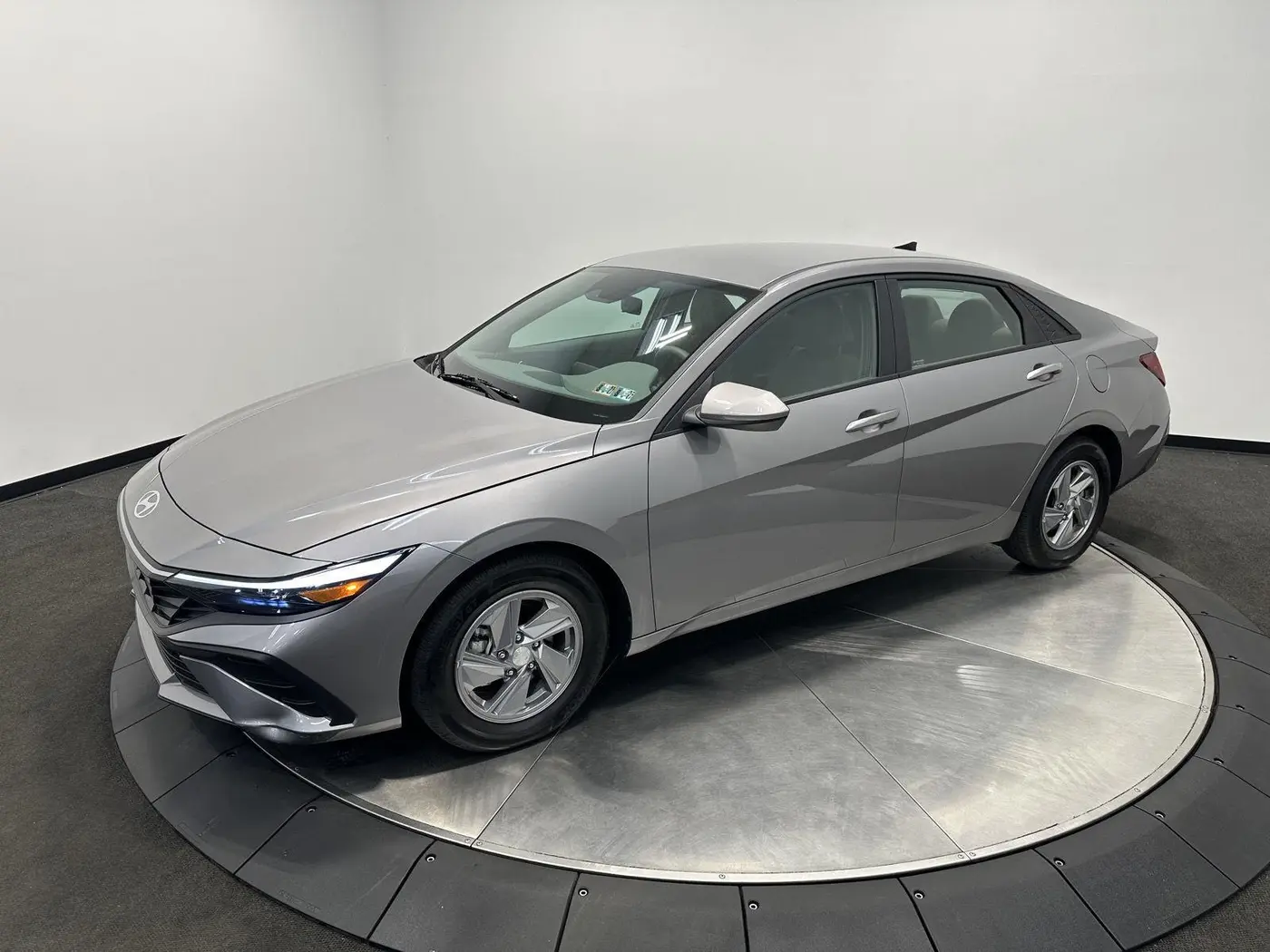 2024 Hyundai Elantra - $19,999