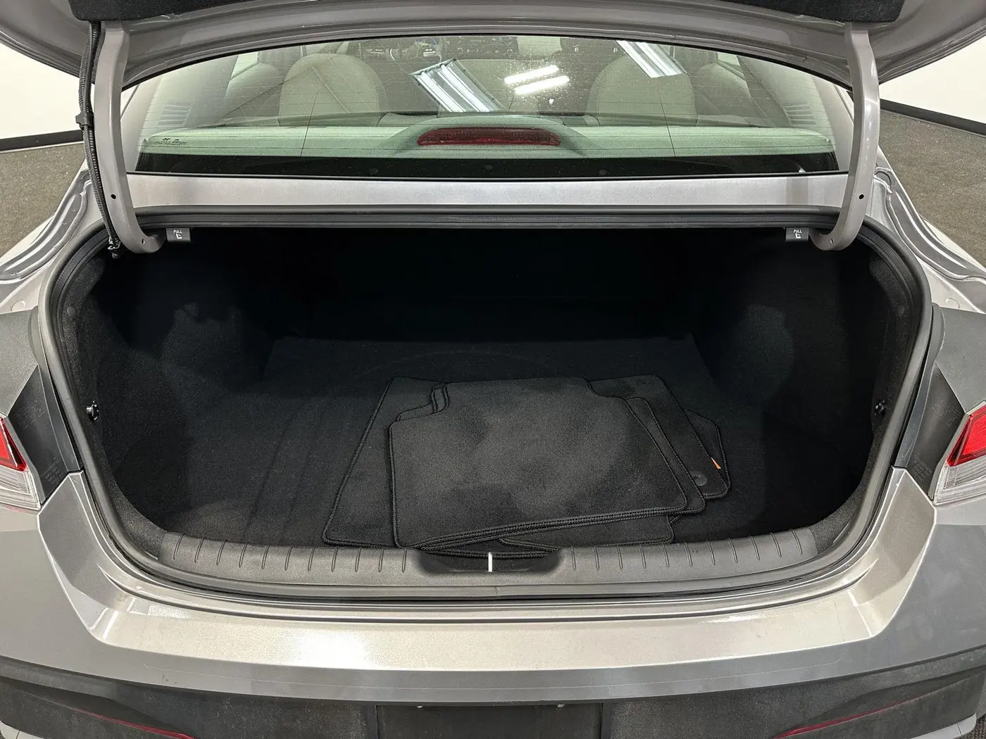 2024 Hyundai Elantra - $19,999