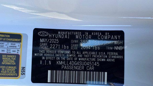 2025 Hyundai ELANTRA SE