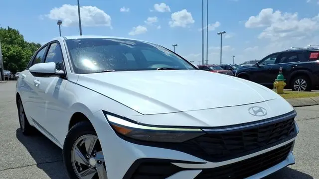 Preowned 2025 Hyundai ELANTRA SE for Sale