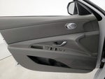 2025 Elantra Thumbnail 12