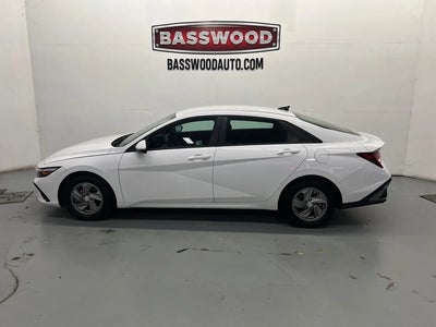 Photo of a 2025 Hyundai Elantra SE 4DR Sedan for sale