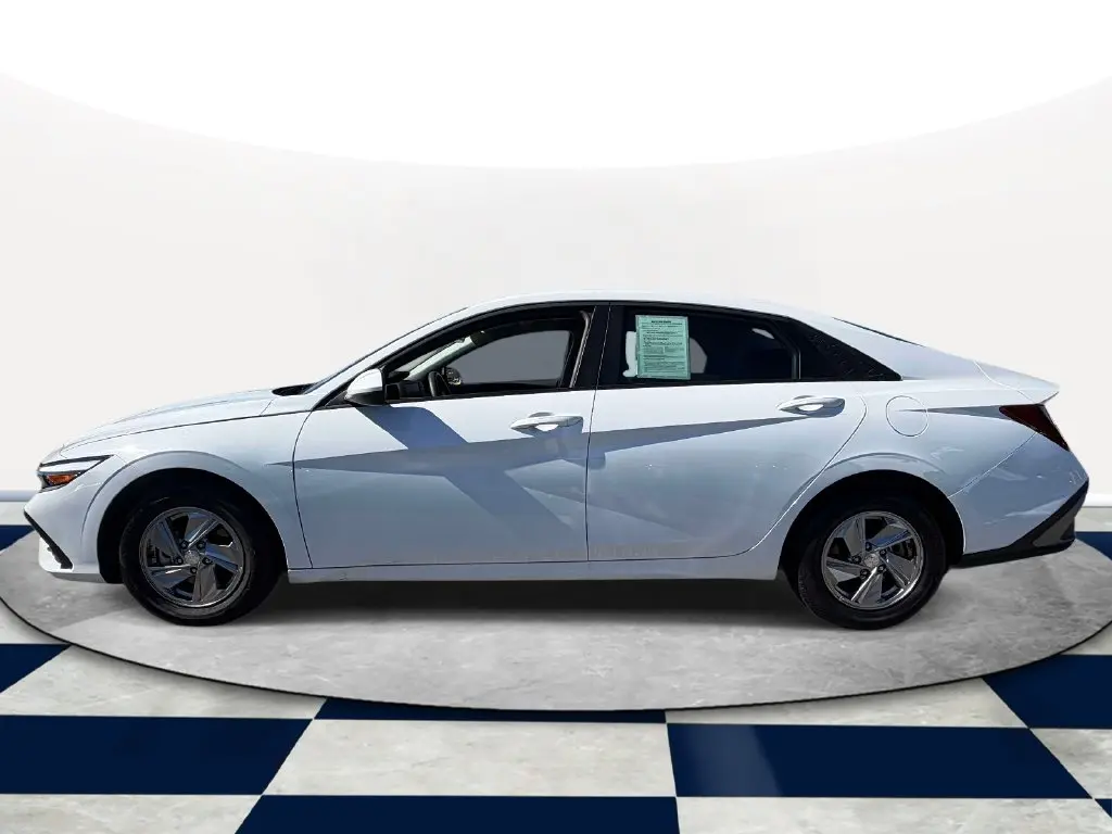 2026 Hyundai Elantra - $21,222
