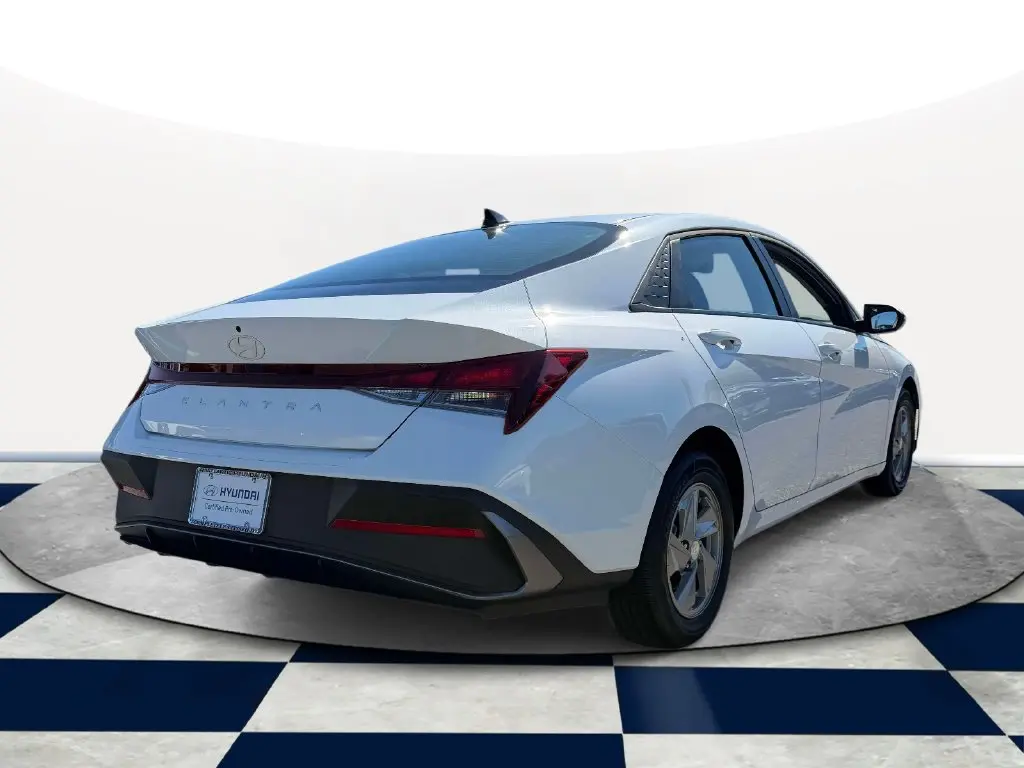2026 Hyundai Elantra - $21,222