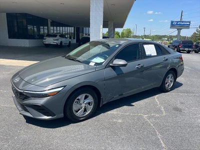 2026 Hyundai Elantra SE 4DR Sedan