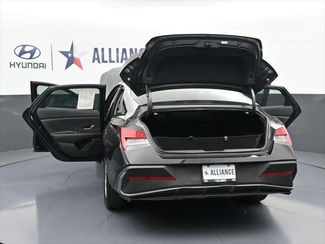 2026 Hyundai Elantra - $21,441