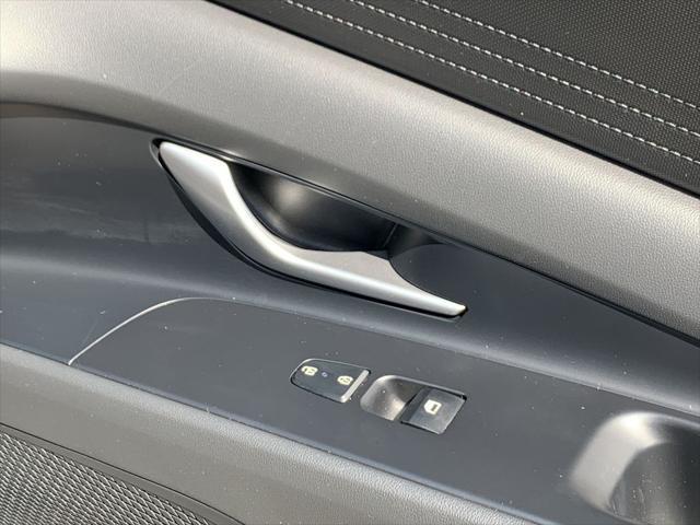 2026 Hyundai Elantra - $21,323
