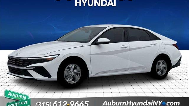 2026 Hyundai ELANTRA SE