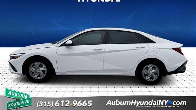 2026 Hyundai ELANTRA SE