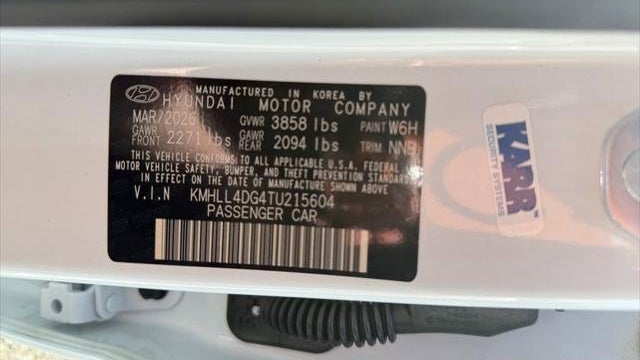 2026 Hyundai ELANTRA SE