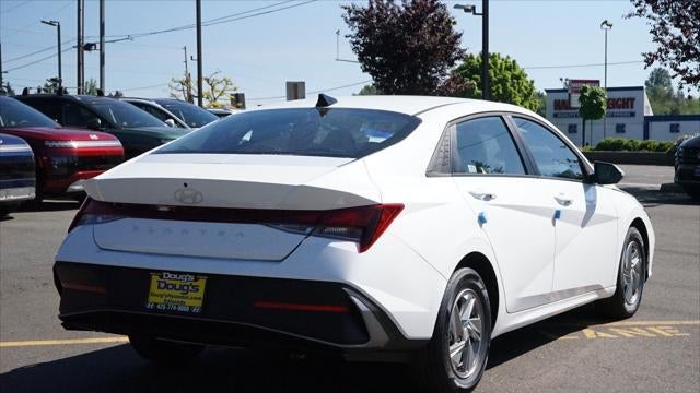 2026 Hyundai ELANTRA SE
