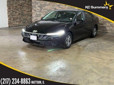 2025 Hyundai Elantra SE 4DR Sedan