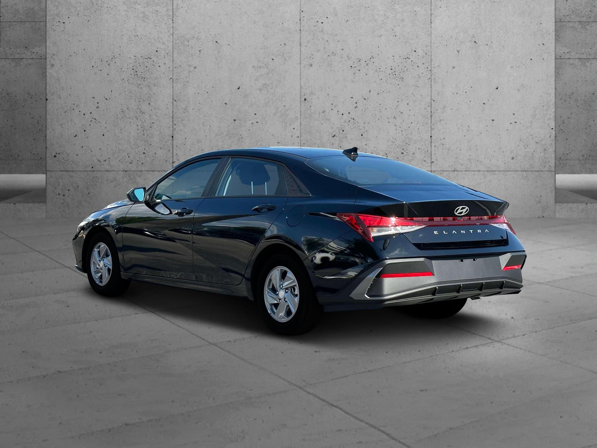 2025 Hyundai Elantra - $21,860