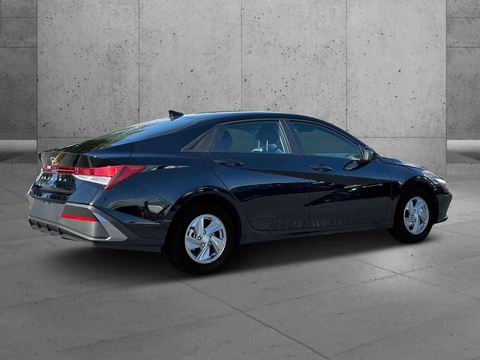 2025 Hyundai Elantra - $21,860