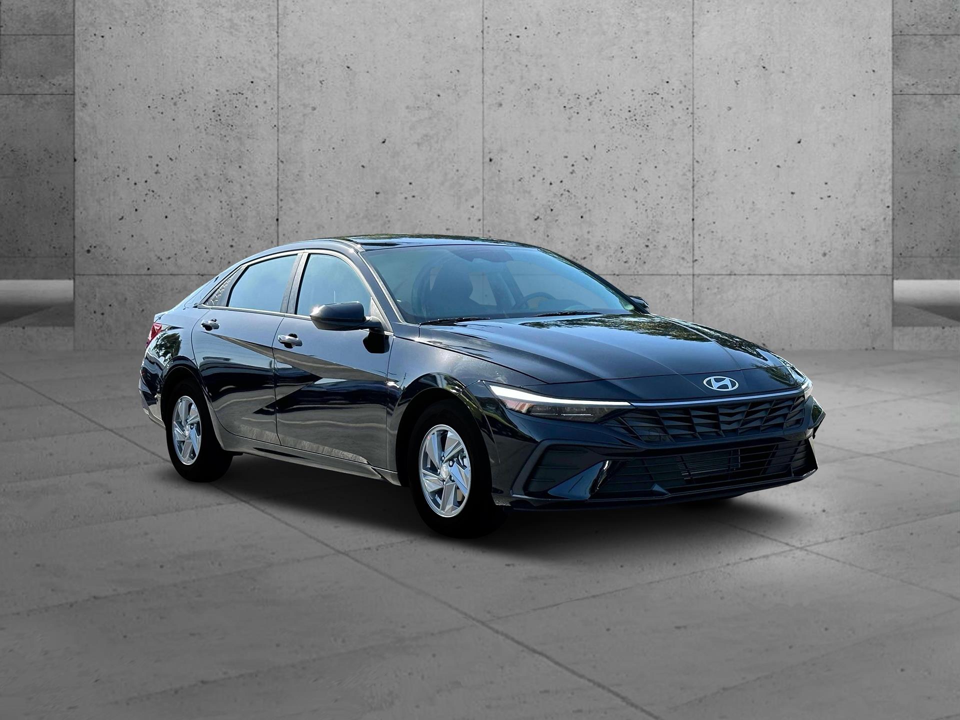 2025 Hyundai Elantra - $21,860