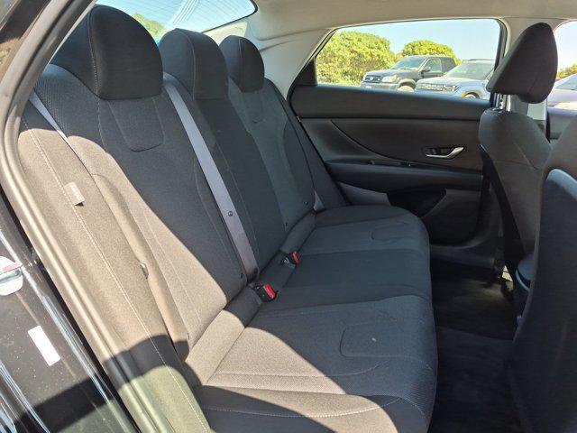 2025 Hyundai Elantra - $21,860