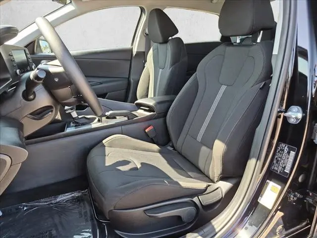 2025 Hyundai Elantra - $19,653