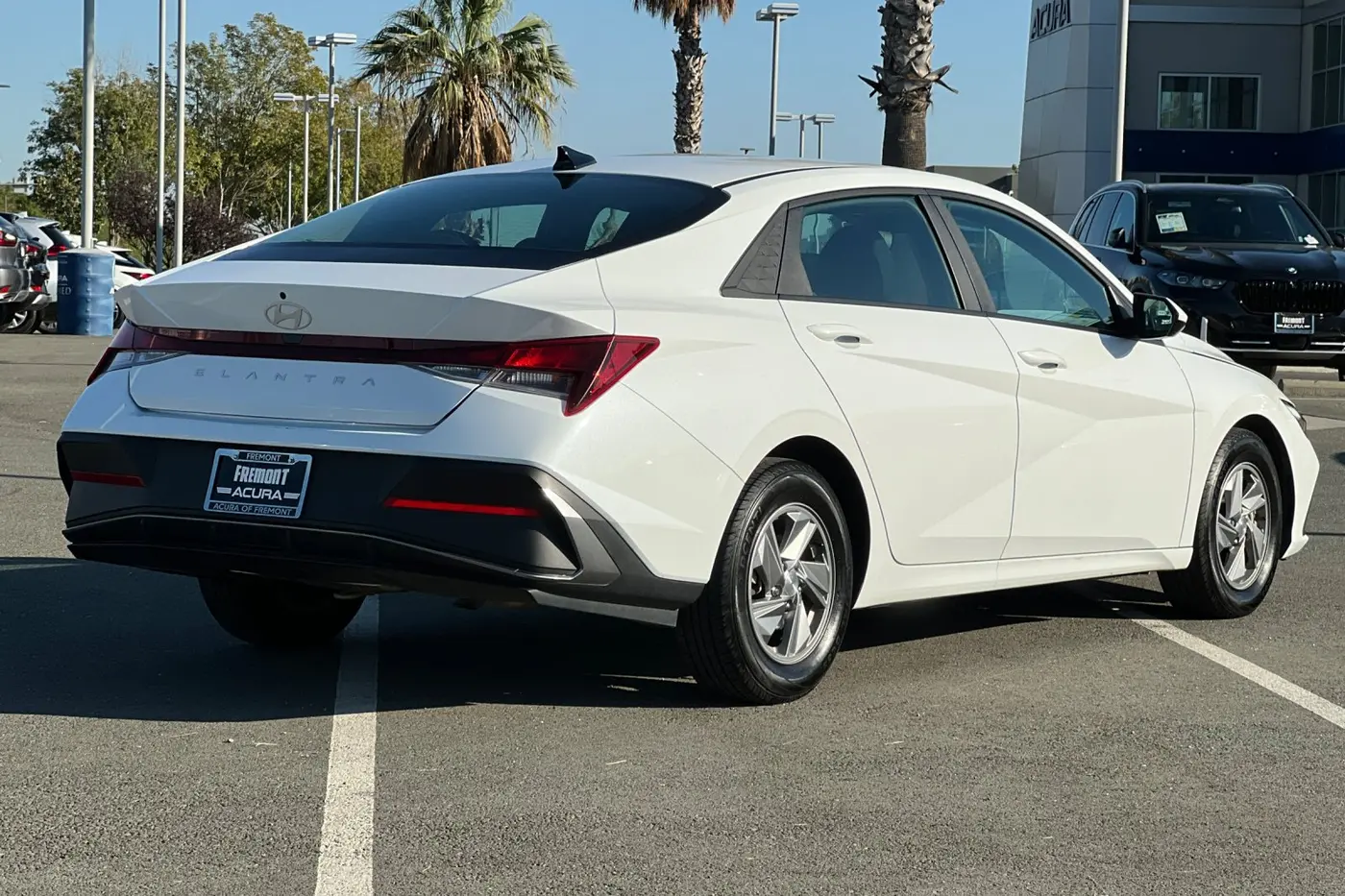 2025 Hyundai Elantra - $17,588