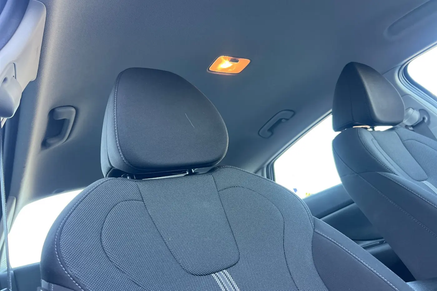 2025 Hyundai Elantra - $17,588