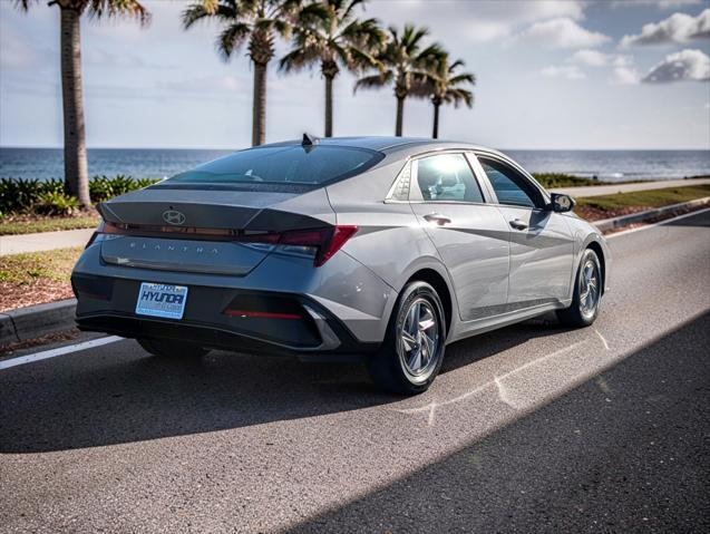 2025 Hyundai Elantra - $20,087