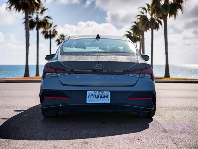 2025 Hyundai Elantra - $20,087