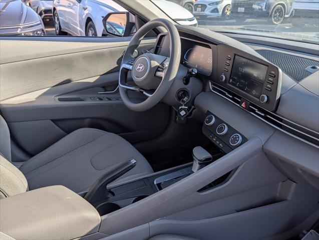 2025 Hyundai Elantra - $20,087