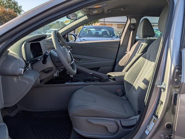 2025 Hyundai Elantra - $20,087