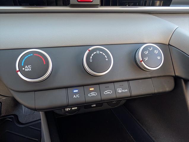 2025 Hyundai Elantra - $20,087