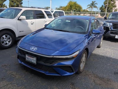 2025 Hyundai Elantra SE 4DR Sedan