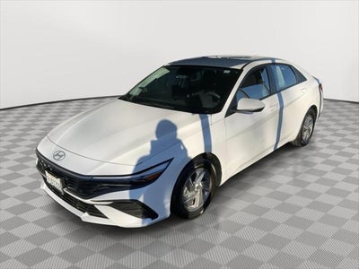 2025 Hyundai Elantra SE 4DR Sedan