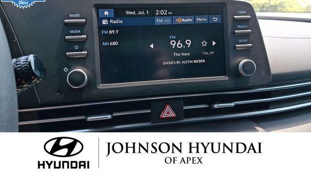 2024 Hyundai ELANTRA SE