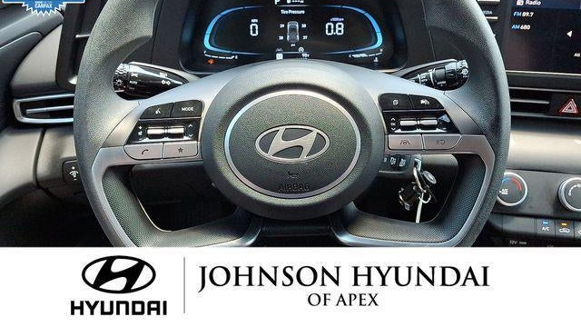 2024 Hyundai ELANTRA SE